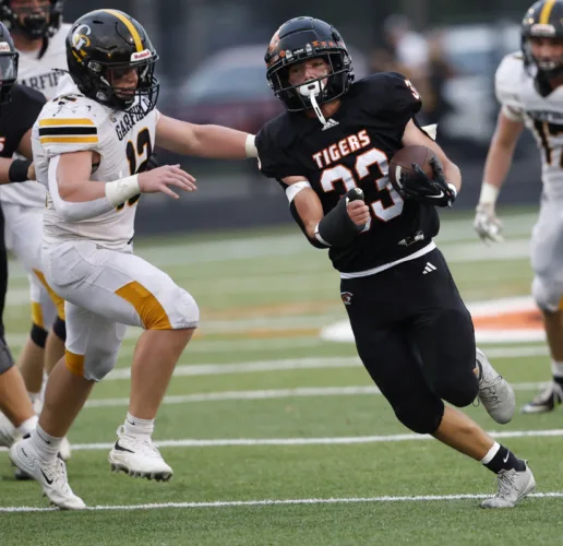 G-Men get better of Springfield